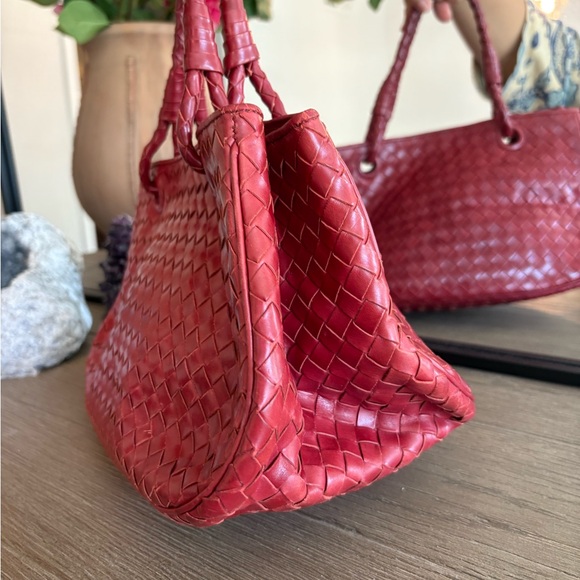 Bottega Veneta Vintage Intrecciato Leather Tote - Picture 2 of 16